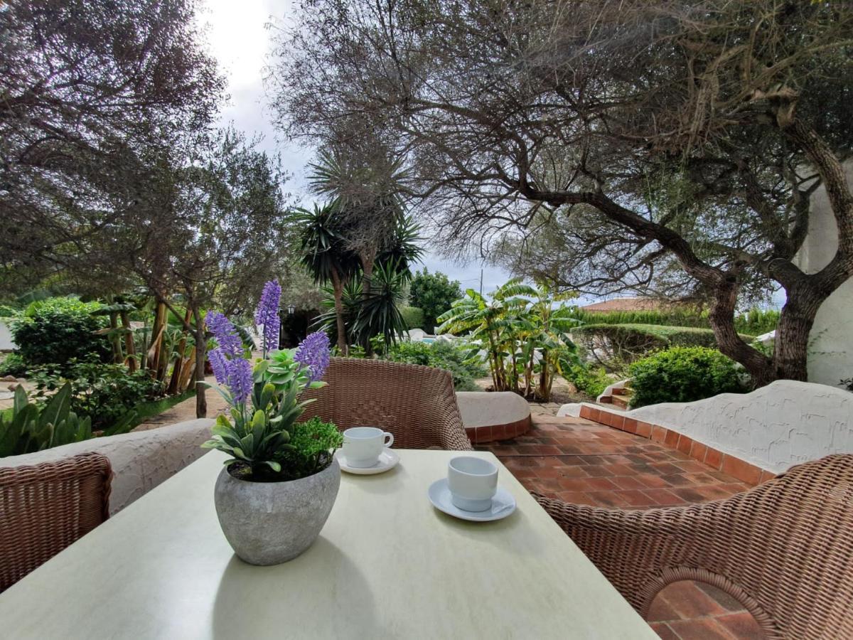 Apartment Hibiscus Cala Pi  Exterior photo